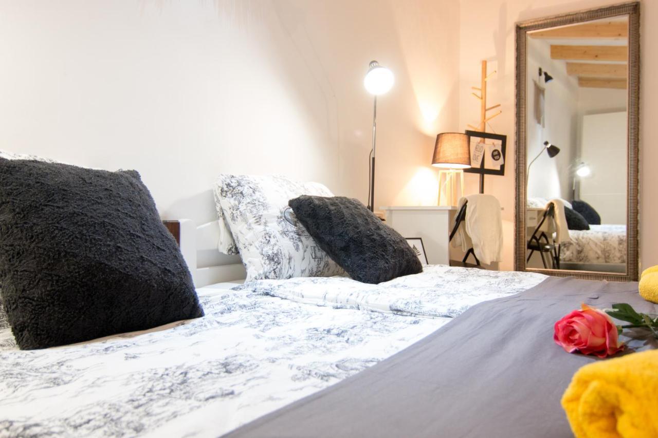 Apartamento Moet With Garden Pula Exterior foto